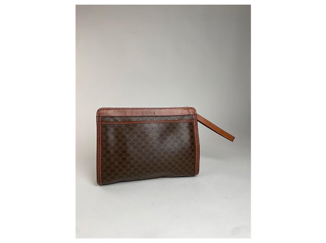 Céline Clutch in pelle Vintage Celine Triomphe Monogram Marrone - vista 2