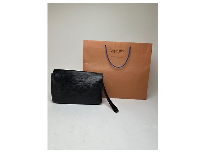 Clutch Vintage Louis Vuitton in pelle Epi nera Nero - vista 2