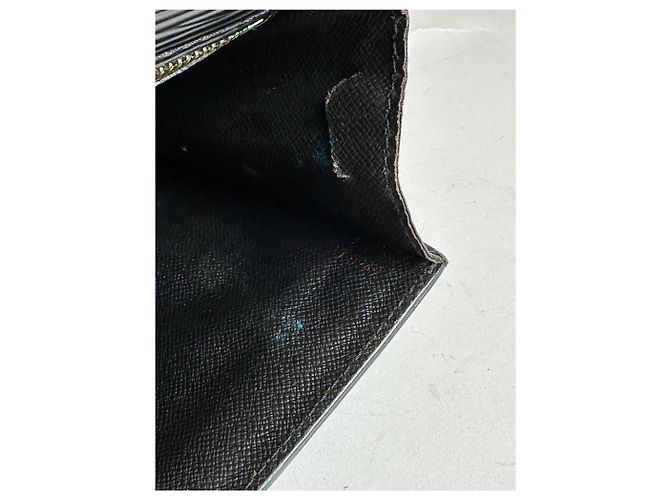 Clutch Vintage Louis Vuitton in pelle Epi nera Nero - vista 5