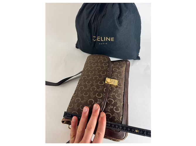 Céline Vintage Celine Paris Monogram Schultertasche / Crossbody Bag Braun - Ansicht 12