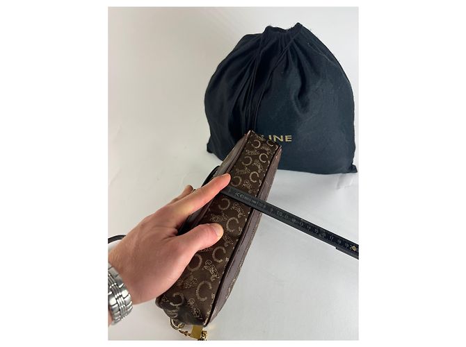 Céline Vintage Celine Paris Monogram Schultertasche / Crossbody Bag Braun - Ansicht 13