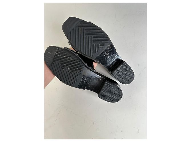 Mules Vintage Gucci in vernice nero e argento EU36 - vista 9