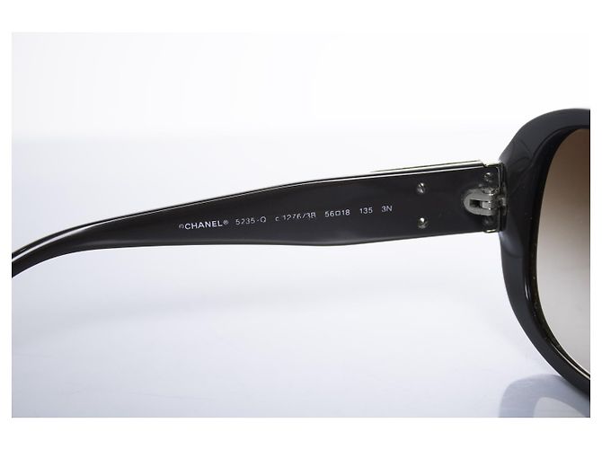 Gafas de sol Chanel, CC turnlock en marrón Castaño - vista 9