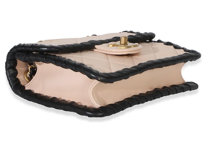 Timeless Mini borsa a tracolla My Own Frame in pelle di vitello intrecciata nera e beige Chanel - vista 7