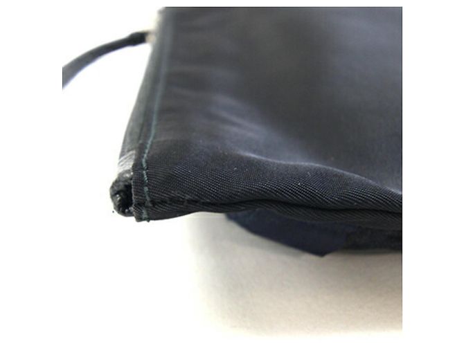 Clutch in nylon blu navy e nero Prada - vista 6