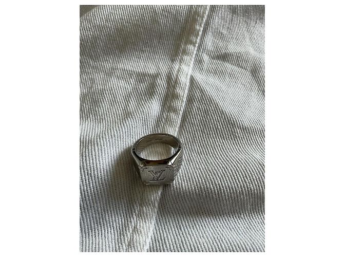 Louis Vuitton chevalière monogramme Plata - vista 4