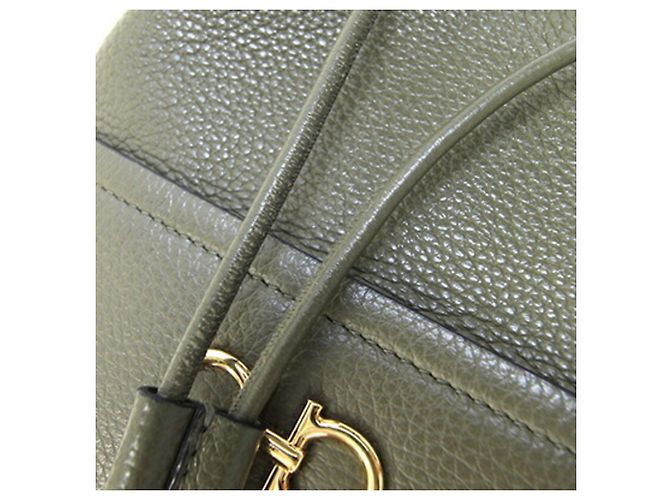 Salvatore Ferragamo Olive Leather Shoulder Bag Olive green - view 7