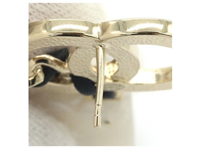 Pendientes Chanel Matelasse Stud Negro Blanco - vista 5