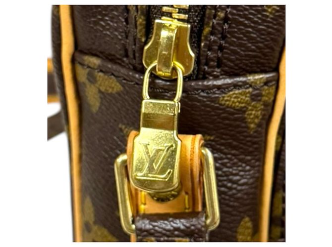 Borsa a tracolla Louis Vuitton Amazon Monogram Marrone - vista 13
