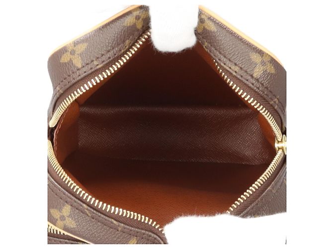 Borsa a tracolla Louis Vuitton Amazon Monogram Marrone - vista 8