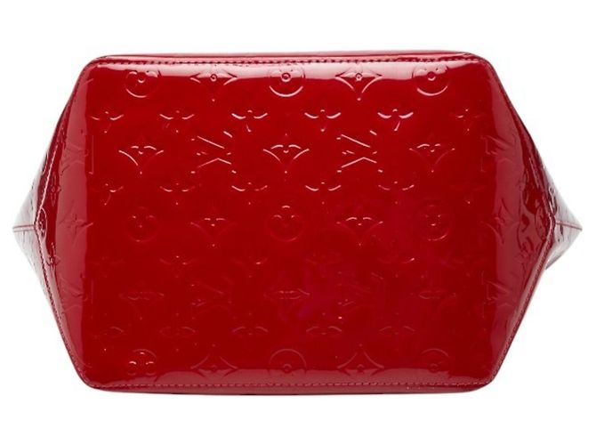 Borsa Louis Vuitton Monogram Vernis Bellevue PM Rosso - vista 3