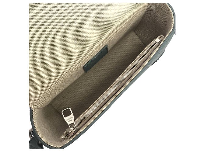 Carteira Louis Vuitton Taurillon Monogram Steamer Verde - vista 6