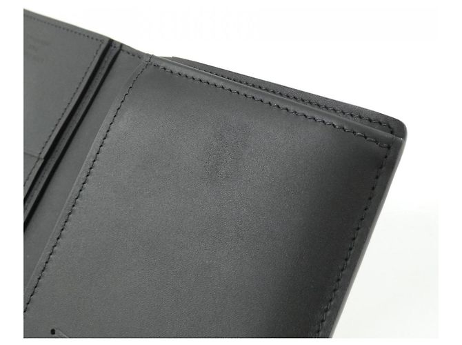 Portafoglio Louis Vuitton Taurillon Monogram Brazza Nero - vista 3