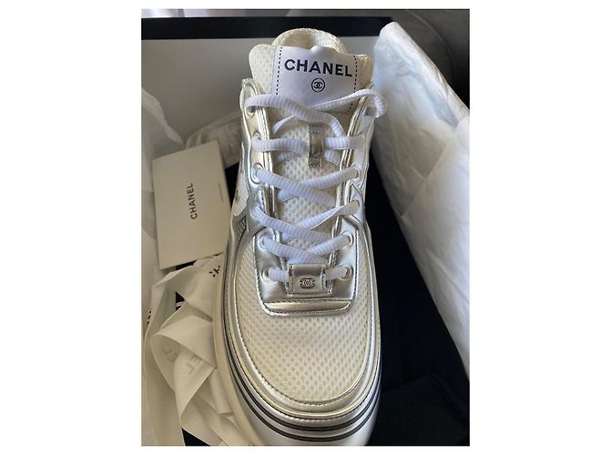 Sneakers Chanel CC Logo Mesh Bianco Argento - vista 2