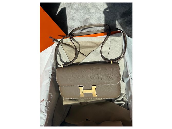 Borsa Hermès Constance Elan in pelle Epsom Etoupe Marrone Grigio - vista 2