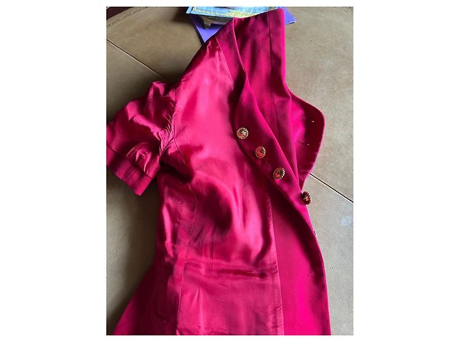 Tailleur de marca Céline de manga curta num vermelho vibrante! - vista 13