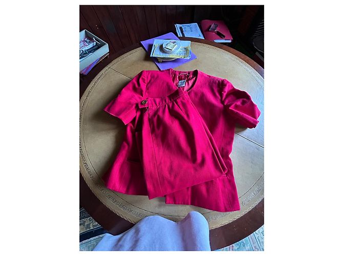 Tailleur de marca Céline de manga curta num vermelho vibrante! - vista 18