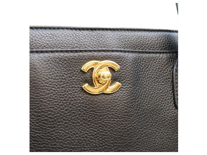 Chanel Grained Calfskin 2-Way Executive Tote Bag Schwarz - Ansicht 6