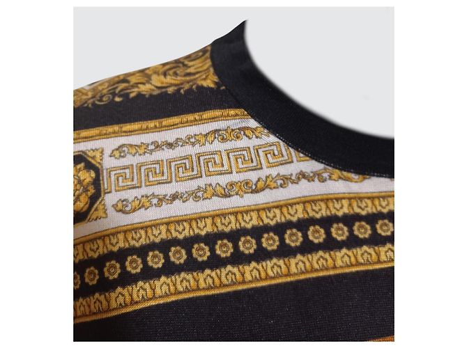 Suéter de seda Versace Baroque Estampa Medusa - Preto e Dourado - vista 10