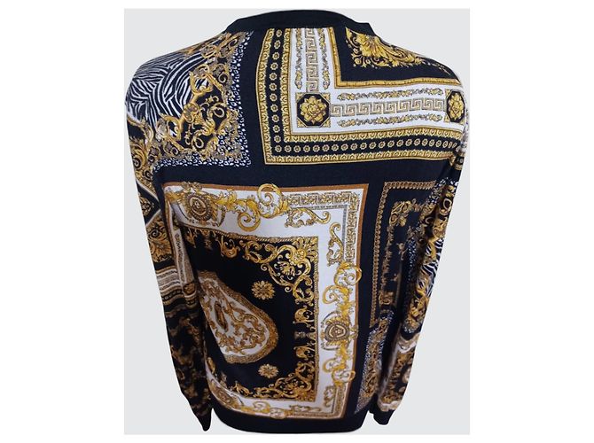 Suéter de seda Versace Baroque Estampa Medusa - Preto e Dourado - vista 6