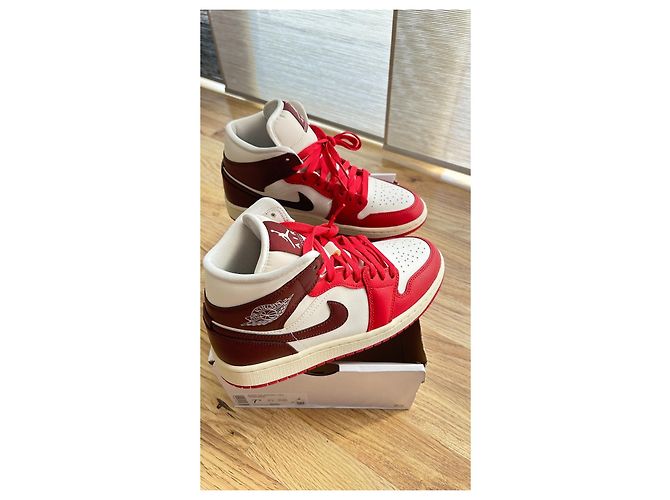 Nike Air Jordan 1 Mid Donna Bianco Rosso - vista 4