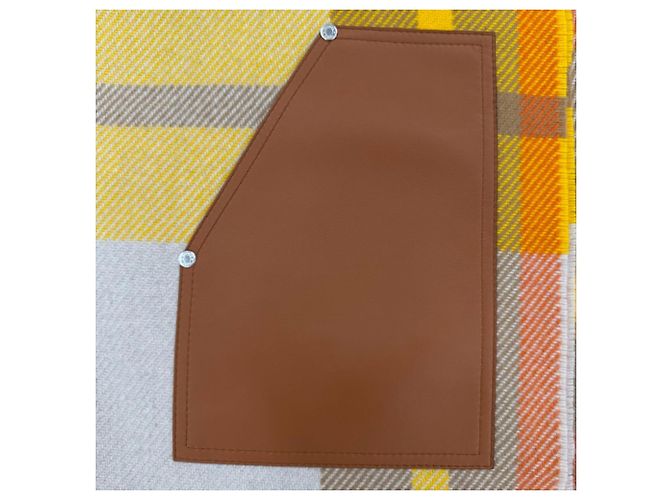 Hermès Sciarpa in cashmere e pelle di agnello arancione Hermes - vista 5