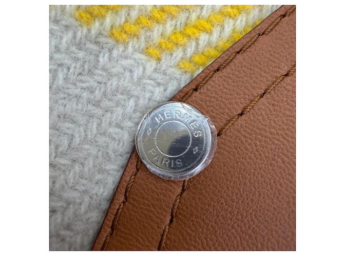 Hermès Sciarpa in cashmere e pelle di agnello arancione Hermes - vista 6