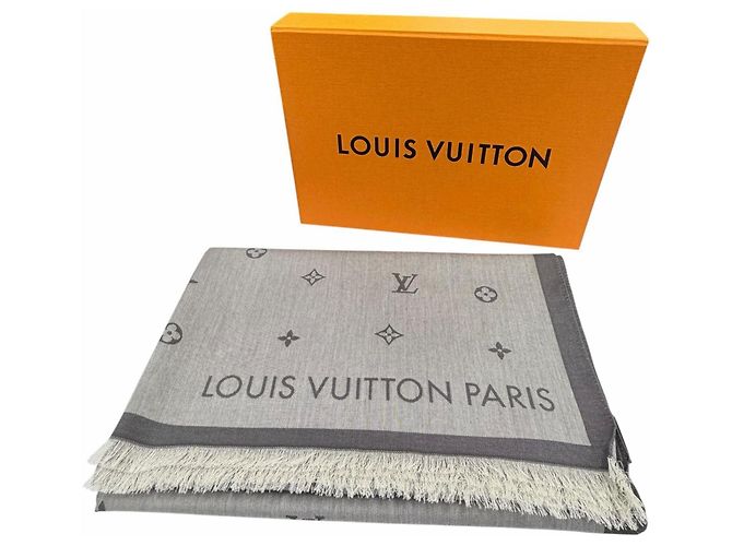 Stola Louis Vuitton in cotone grigio con frange Marrone - vista 2