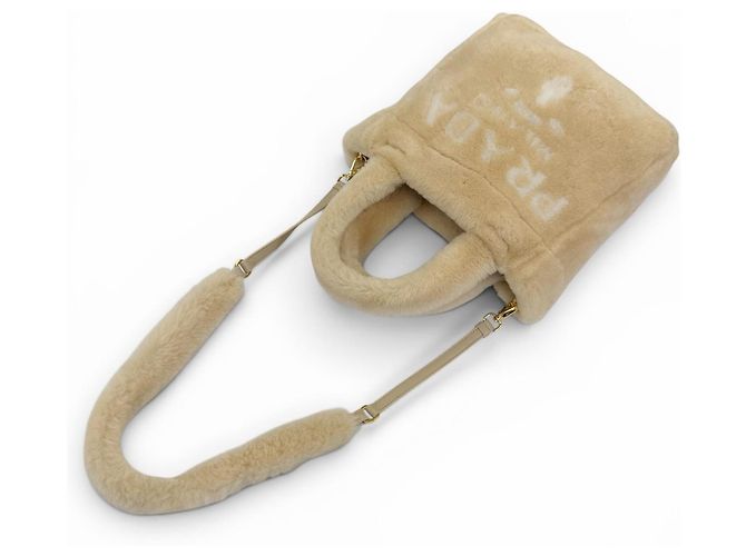 Borsa a tracolla in pelle di pecora beige Prada - vista 5