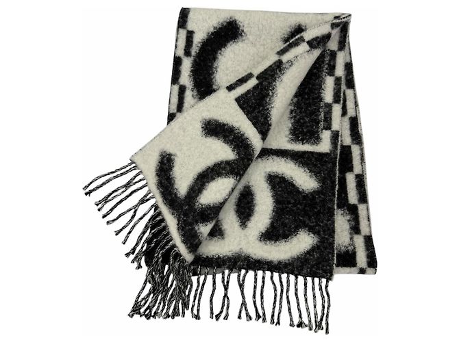 Stola Chanel in misto cashmere e seta Nero Bianco - vista 3