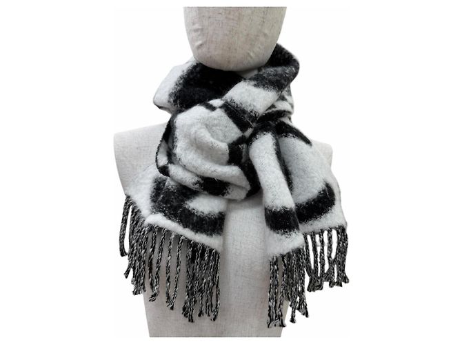 Stola Chanel in misto cashmere e seta Nero Bianco - vista 6