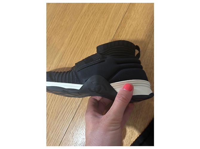 Chanel Sneakers in tessuto nero con velcro - vista 11