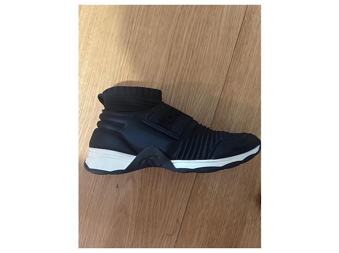 Chanel Sneakers in tessuto nero con velcro - vista 4