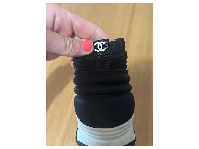 Chanel Sneakers in tessuto nero con velcro - vista 8