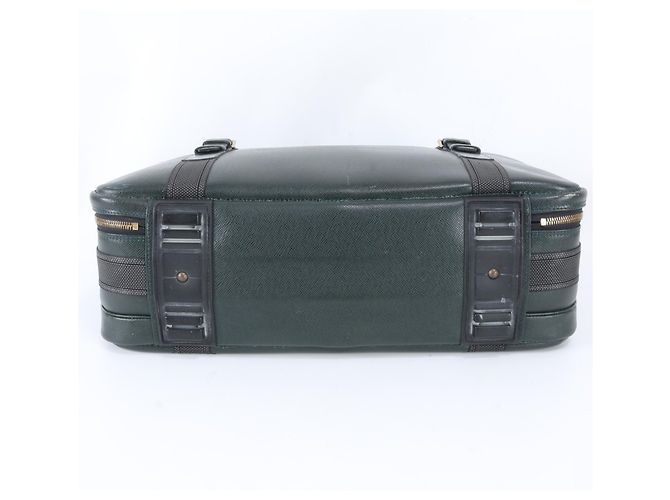 Louis Vuitton Taiga Satellite 53 Handtasche - Ansicht 5