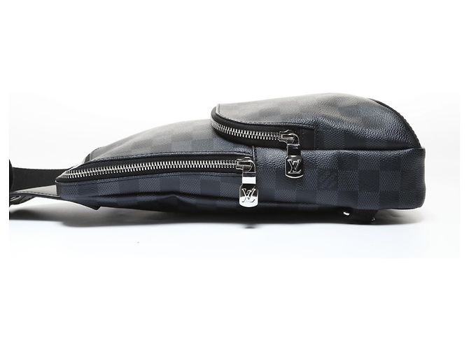 Borsa a tracolla Louis Vuitton Damier Graphite Avenue Nero - vista 3