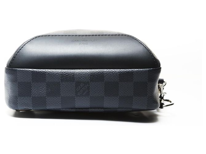 Borsa a tracolla Louis Vuitton Damier Graphite Avenue Nero - vista 7