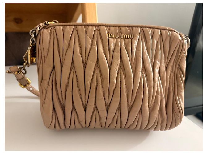 Miu Miu Borsa Matelassé in pelle beige - vista 2