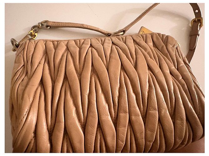 Miu Miu Borsa Matelassé in pelle beige - vista 7