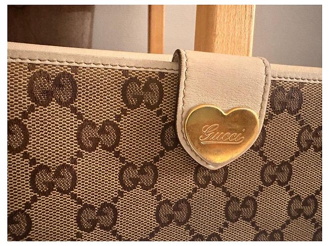 Cartera Gucci GG Supreme de lona con cierre de corazón Castaño Beige - vista 2