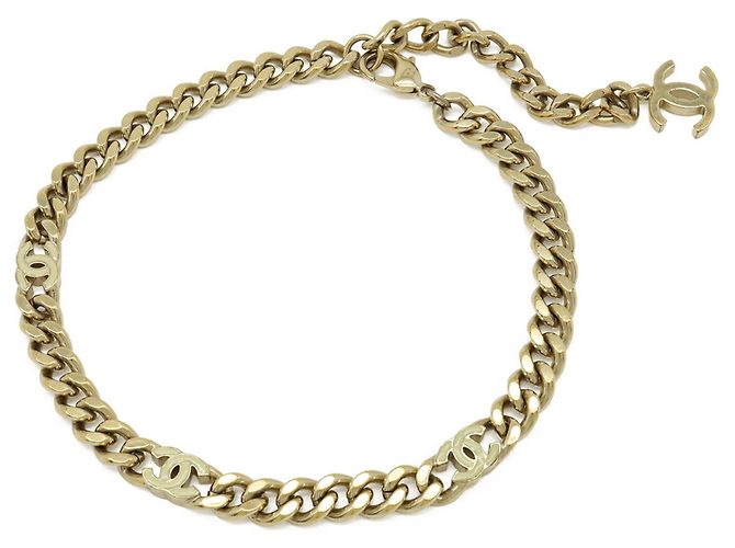 Colar de corrente curva com o logotipo Coco da Chanel Dourado Cru - vista 3
