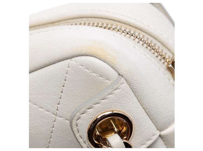 Borsa a tracolla casual Chanel White Quilted Goatskin Bianco Bianco sporco - vista 6