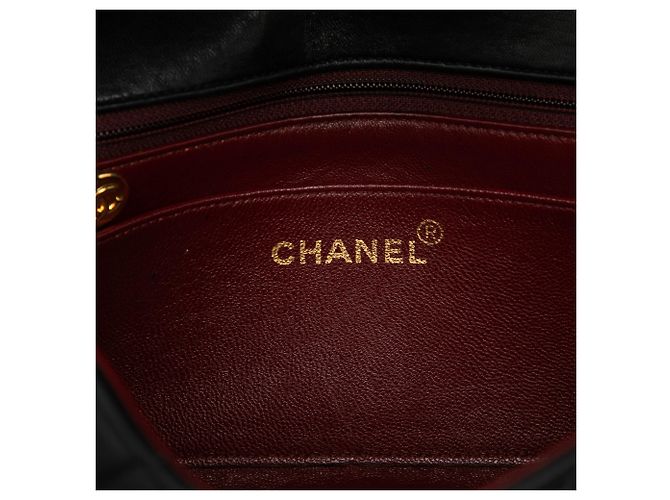 Chanel Black Small Lambskin Diana Flap Nero - vista 5
