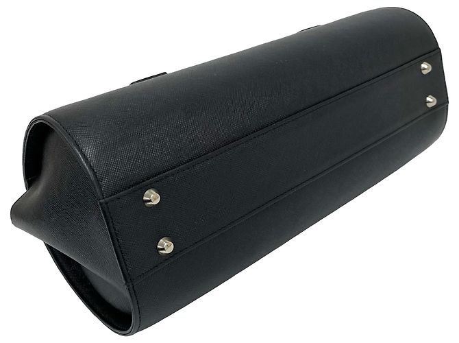 Burberry Handtasche aus schwarzem Leder - Ansicht 3