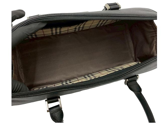 Burberry Handtasche aus schwarzem Leder - Ansicht 5