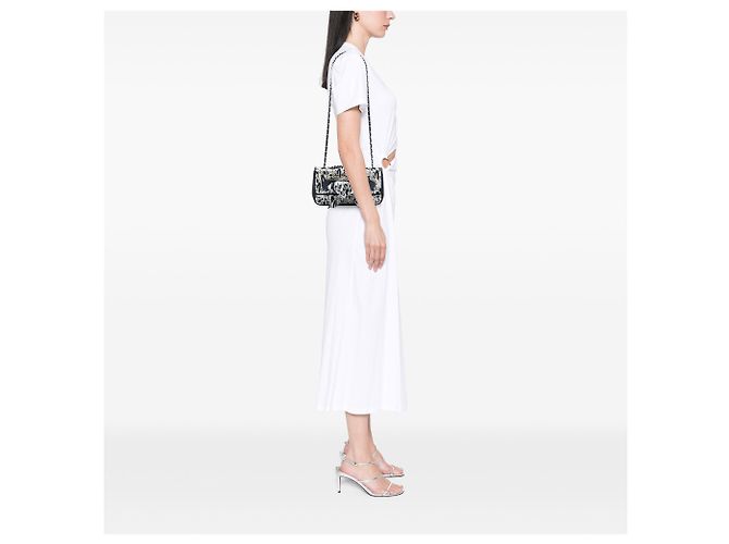 Sciarpa Chanel White Silk and Lambskin Coco Mademoiselle Flap Bianco Crudo - vista 5