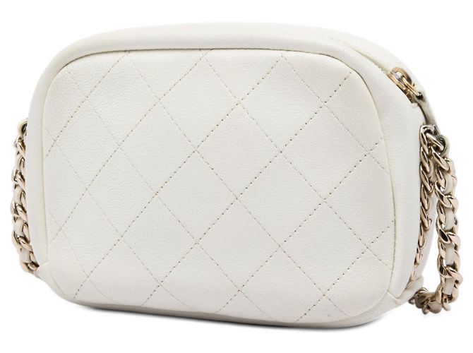 Borsa Chanel White Small Quilted Goatskin Casual Trip Camera Bag Bianco - vista 2