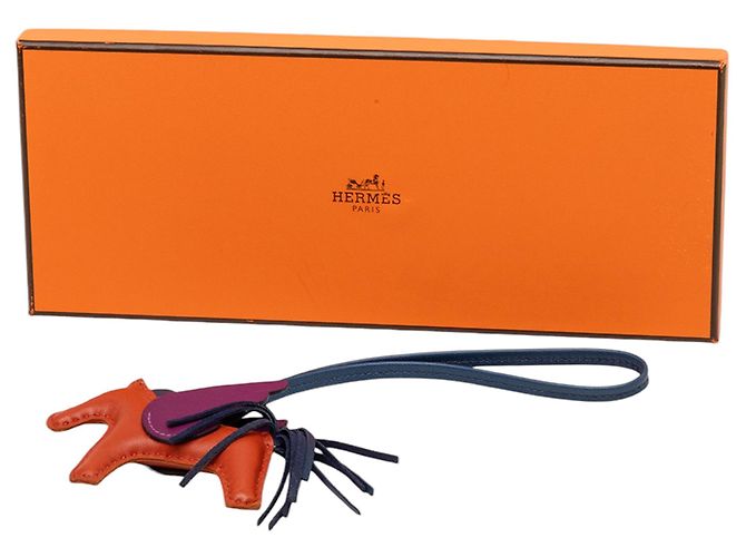 Charm per borsa Hermès Orange Milo in agnello e Swift Grigri Rodeo Pegase PM Arancione - vista 5