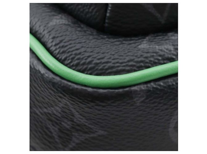 Borsa a tracolla Louis Vuitton Black Monogram Eclipse Avenue Slingbag PM Nero - vista 17