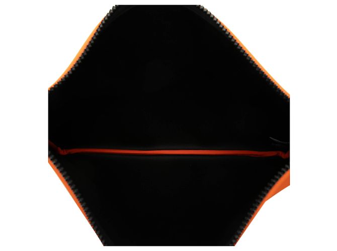 Funda Neobain de neopreno naranja Hermès Tamaño Medium - vista 4